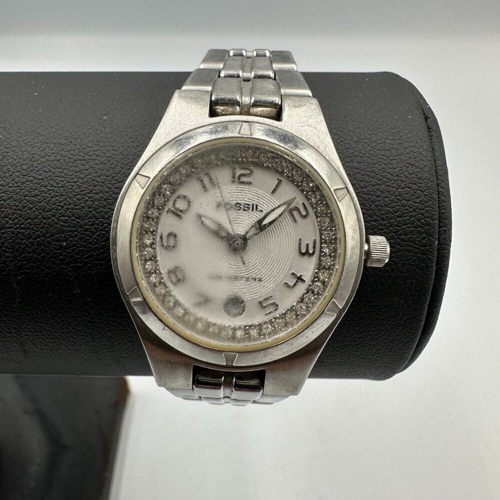 3/$30 Fossil Watch Women Silver Tone White Dial Date Flawed Crystal 7.25"